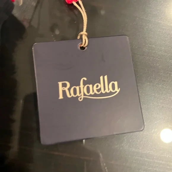 Vest - Picture 5 of 6